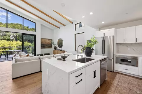 Kitchen - 321 Loring Ave, Mill Valley, CA 94941 photo 2 of 4