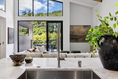 Kitchen - 321 Loring Ave, Mill Valley, CA 94941 photo 3 of 4