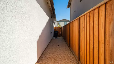 Exterior - 3044 Balance Cir, Fairfield, CA 94533 photo 10 of 13