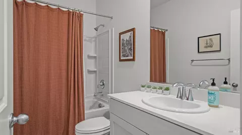 Bath - 3044 Balance Cir, Fairfield, CA 94533 photo 1 of 2