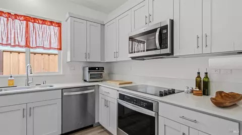 Kitchen - 3044 Balance Cir, Fairfield, CA 94533 photo 5 of 5