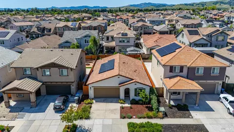 View/Area - 3044 Balance Cir, Fairfield, CA 94533 photo 2 of 12