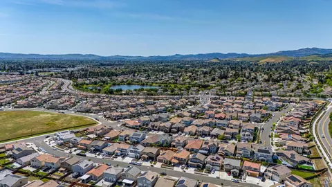 View/Area - 3044 Balance Cir, Fairfield, CA 94533 photo 11 of 12