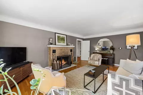 Living - 4011 E 3rd Ave, Napa, CA 94558 photo 3 of 4