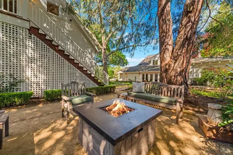 Exterior - 4011 E 3rd Ave, Napa, CA 94558 photo 10 of 30