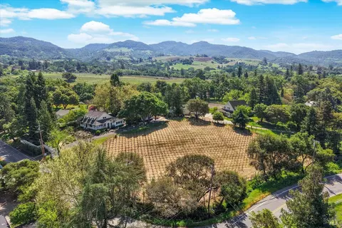 View/Area - 4011 E 3rd Ave, Napa, CA 94558 photo 1 of 8