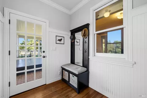 Entry Way - 4011 E 3rd Ave, Napa, CA 94558 photo 2 of 5