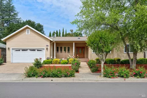 1759 Emerald Dr, Calistoga, CA 94515