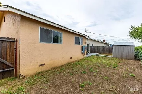 Exterior - 431 Gonzaga Ave, Vallejo, CA 94589 photo 8 of 11