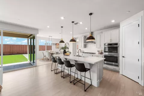 1455 Blossom Way, Dixon, CA 95620