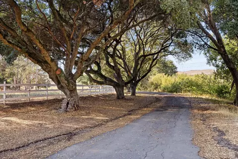 Exterior - 2000 Mcgary Rd, Vallejo, CA 94591 photo 7 of 8