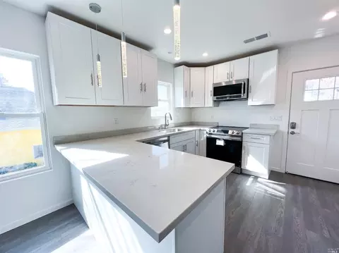 Kitchen - 1418 1418 Apt 2 Northside Ave, Berkeley, CA 94702 photo 4 of 5