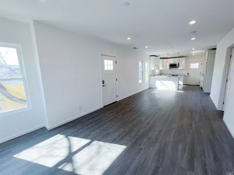 Living - 1418 1418 Apt 2 Northside Ave, Berkeley, CA 94702 photo 1 of 2