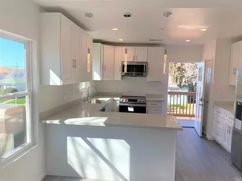 Kitchen - 1418 1418 Apt 2 Northside Ave, Berkeley, CA 94702 photo 5 of 5
