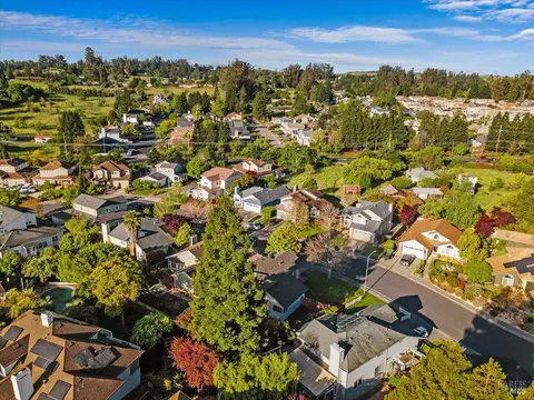 View/Area - 124 Macklin Dr, Cotati, CA 94931 photo 7 of 21