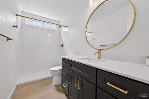 Bath - 124 Macklin Dr, Cotati, CA 94931 photo 1 of 5