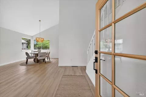 Entry Way - 124 Macklin Dr, Cotati, CA 94931 photo 1 of 3