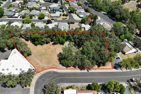 58 Cernon St, Vacaville, CA 95688
