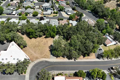 58 Cernon St, Vacaville, CA 95688