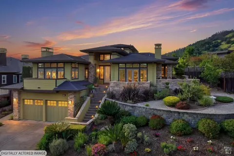 5905 Sunhawk Dr, Santa Rosa, CA 95409