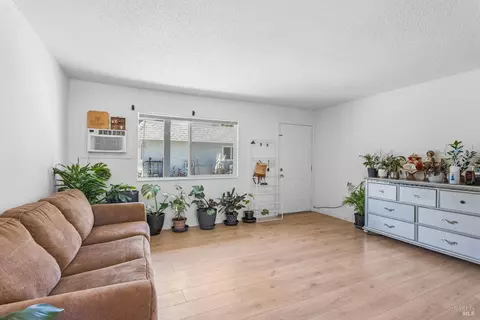 Living - 1155 S Dora St, Ukiah, CA 95482 photo 2 of 2