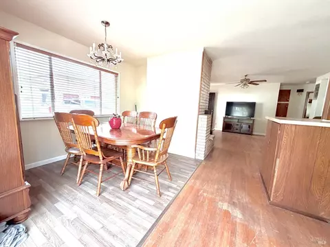 Dining - 433 Brush St, Graton, CA 95444 photo 2 of 3