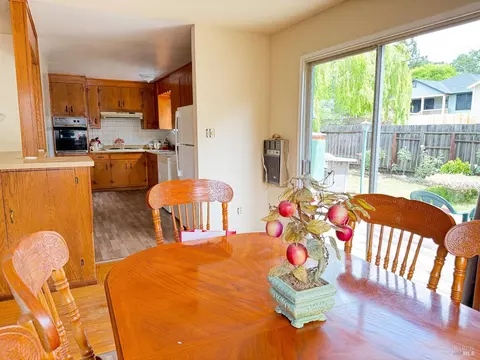 433 Brush St, Graton, CA 95444