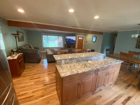 Kitchen - 1725 E Madrone Dr, Ukiah, CA 95482 photo 1 of 4