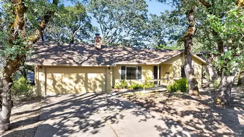 6433 Mesa Oaks Ln, Santa Rosa, CA 95409