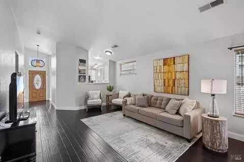 2129 Marshall Rd, Vacaville, CA 95687