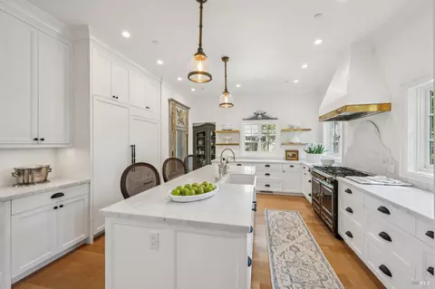 Kitchen - 853 D St, Petaluma, CA 94952 photo 2 of 9