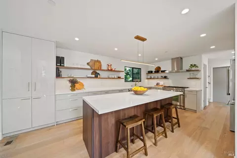 1356 San Anselmo Ave, San Anselmo, CA 94960