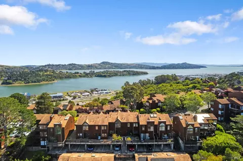 363 Headlands Ct, Sausalito, CA 94965