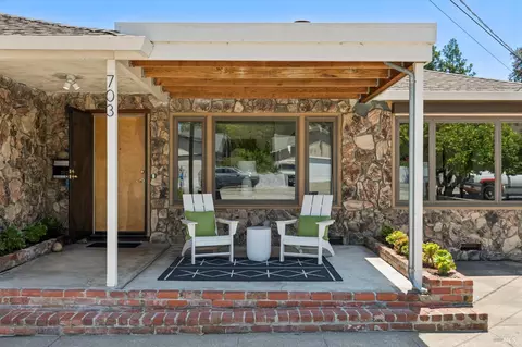 Exterior - 703 Lamont Ave, Novato, CA 94945 photo 2 of 4