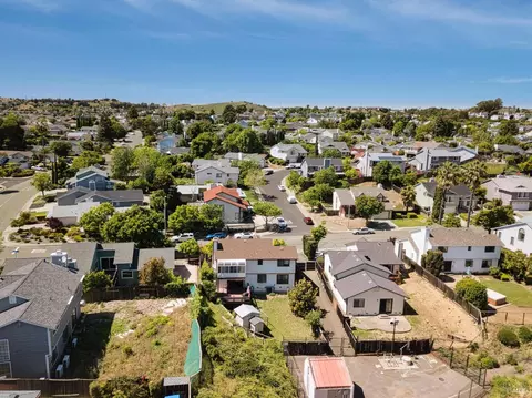 View/Area - 112 Sea Mist Dr, Vallejo, CA 94591 photo 5 of 6