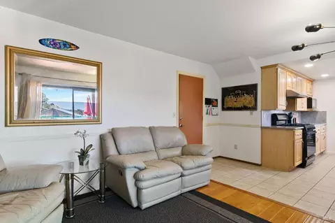 Living - 112 Sea Mist Dr, Vallejo, CA 94591 photo 1 of 2