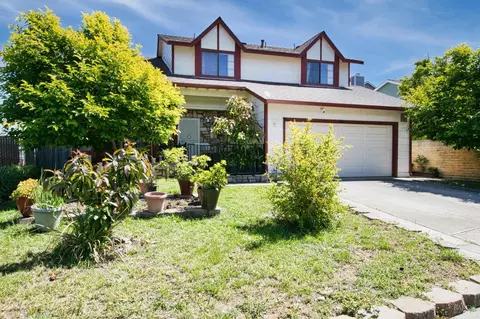 Exterior - 112 Sea Mist Dr, Vallejo, CA 94591 photo 2 of 6