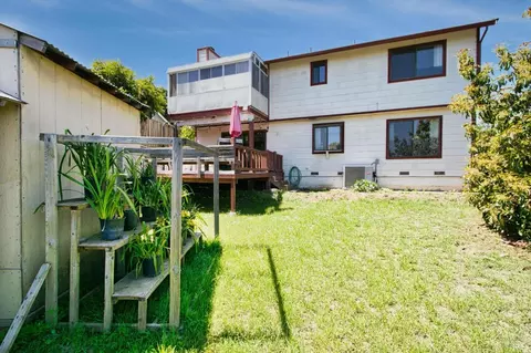 Exterior - 112 Sea Mist Dr, Vallejo, CA 94591 photo 6 of 6