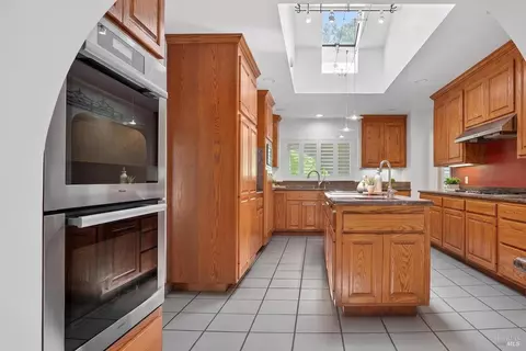 Kitchen - 529 Michael Dr, Sonoma, CA 95476 photo 2 of 4