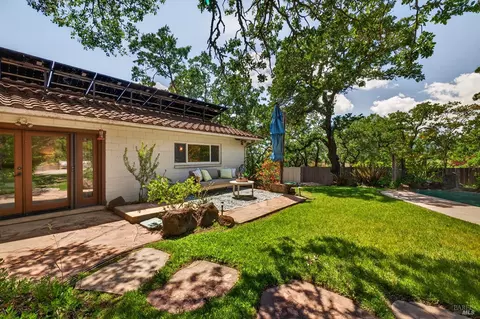 Exterior - 529 Michael Dr, Sonoma, CA 95476 photo 10 of 14
