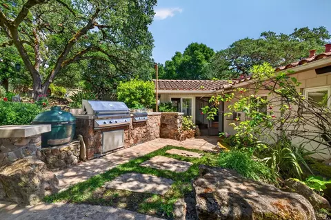 Exterior - 529 Michael Dr, Sonoma, CA 95476 photo 7 of 14