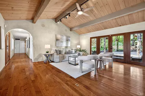 Entry Way - 529 Michael Dr, Sonoma, CA 95476 photo 2 of 3