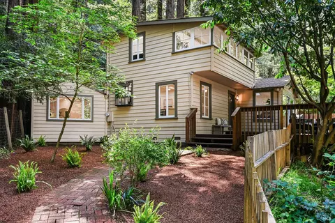 73 Rock Ridge Rd, Fairfax, CA 94930
