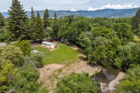 8251 E Side Potter Valley Rd, Potter Valley, CA 95469