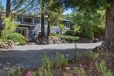 317 Alexander Valley Rd, Healdsburg, CA 95448