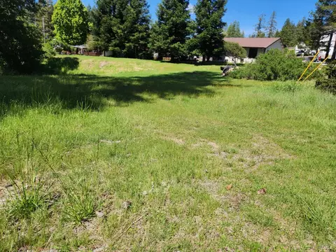 25970 Tucker Ln, Willits, CA 95490