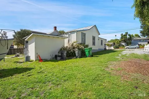 Exterior - 407 Pine St, Capitola, CA 95010 photo 7 of 12