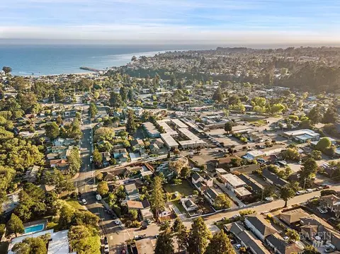 View/Area - 407 Pine St, Capitola, CA 95010 photo 8 of 8