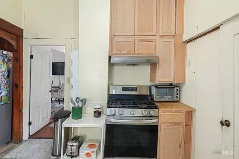 Kitchen - 407 Pine St, Capitola, CA 95010 photo 4 of 4