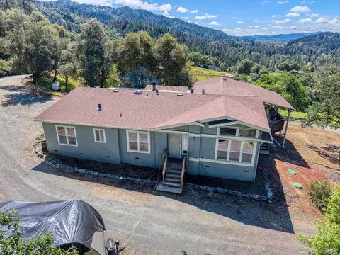 970 Woodman Creek Rd, Laytonville, CA 95454